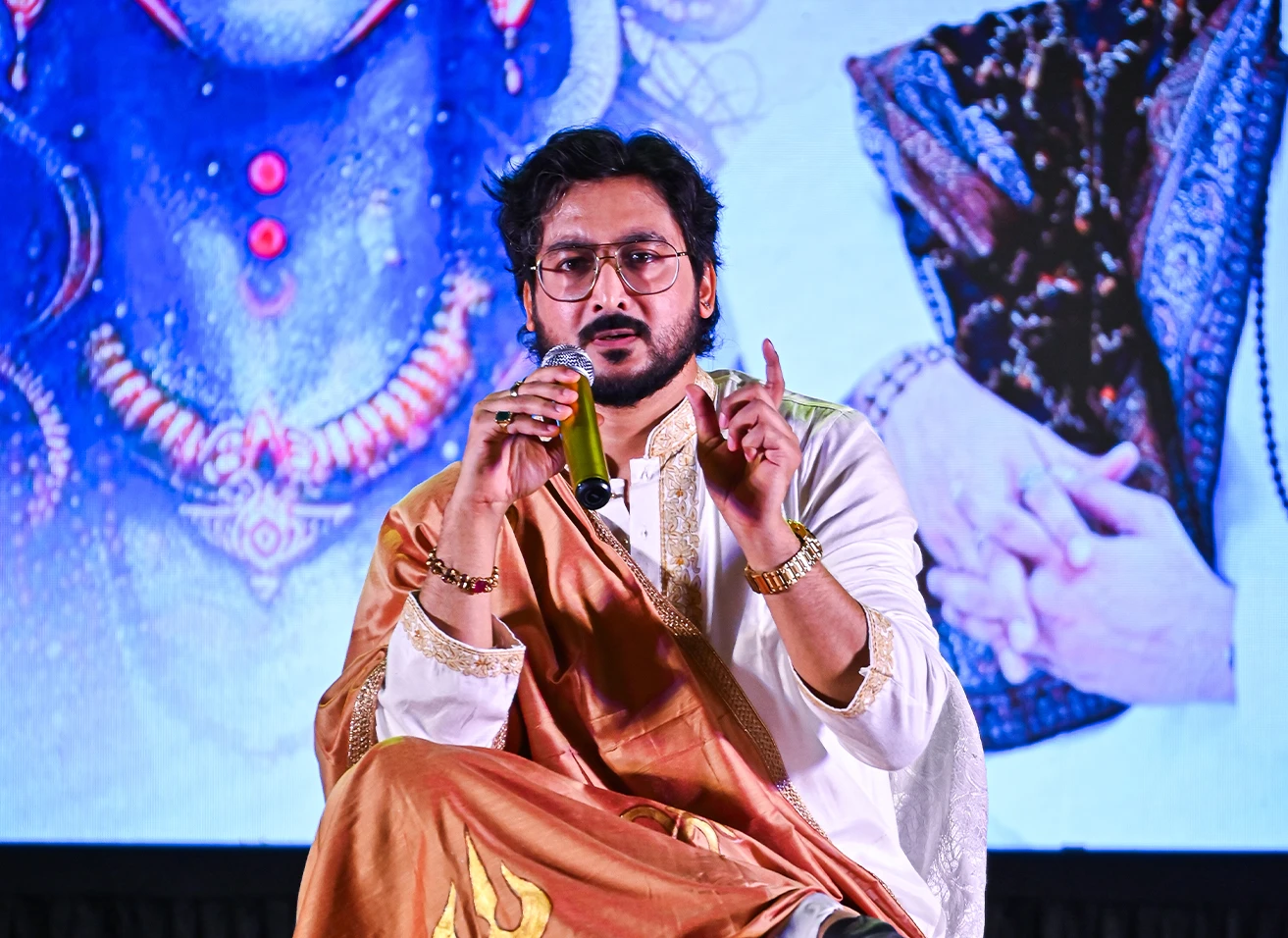 Gaurav Tribedi guiding seekers through Nabatara Institute diploma programs preview event with authentic Vedic teachings